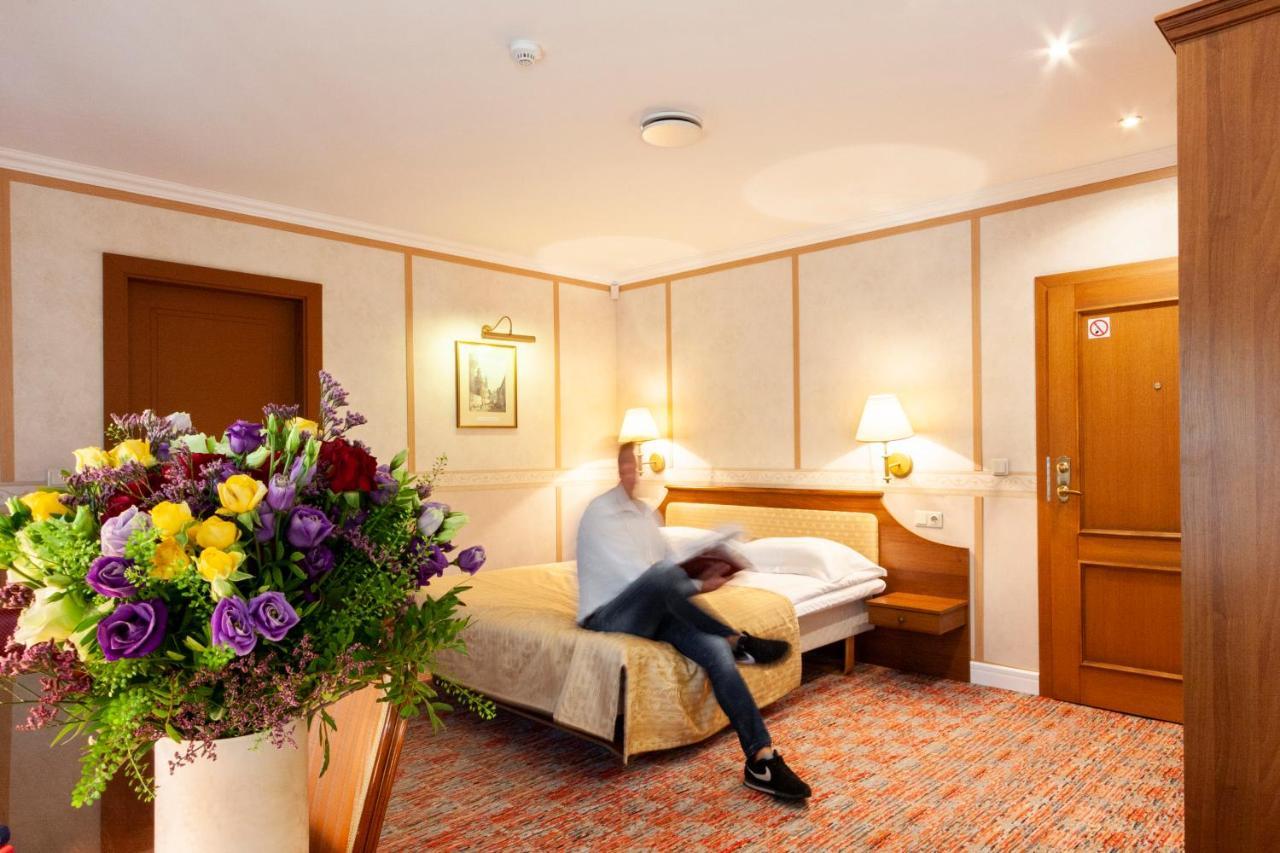 Story Inn Self Check-In Hotel Vilnius Exterior photo