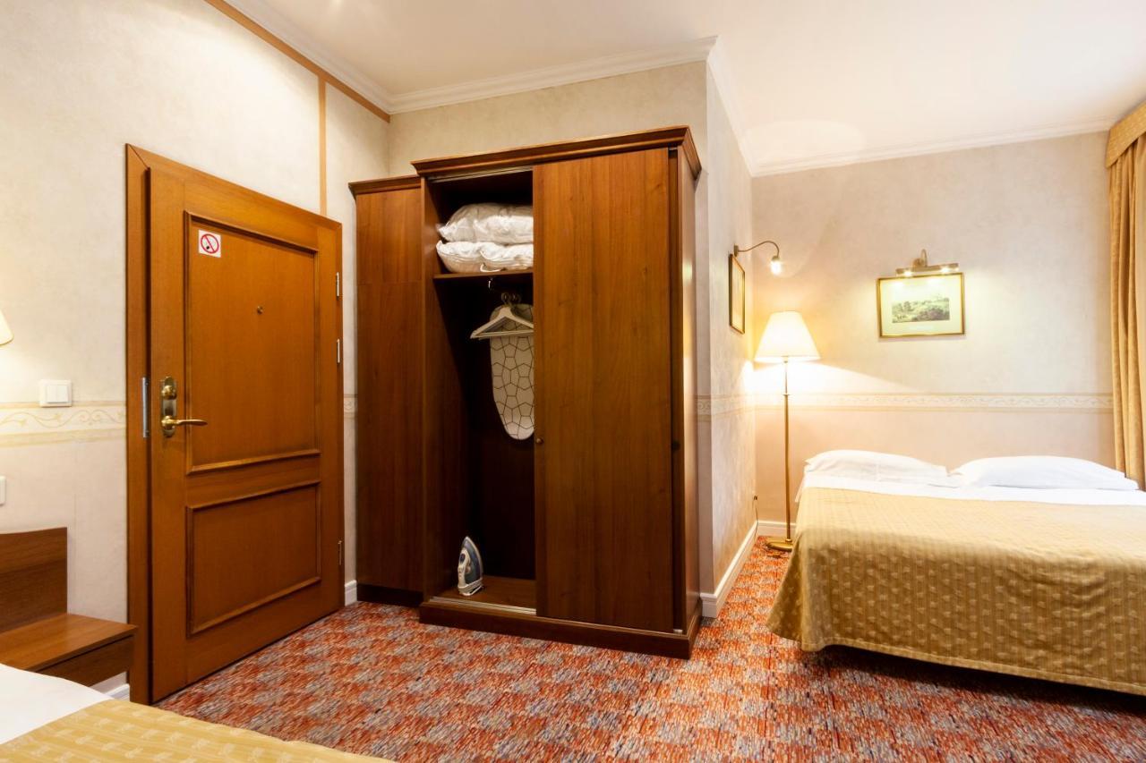 Story Inn Self Check-In Hotel Vilnius Exterior photo