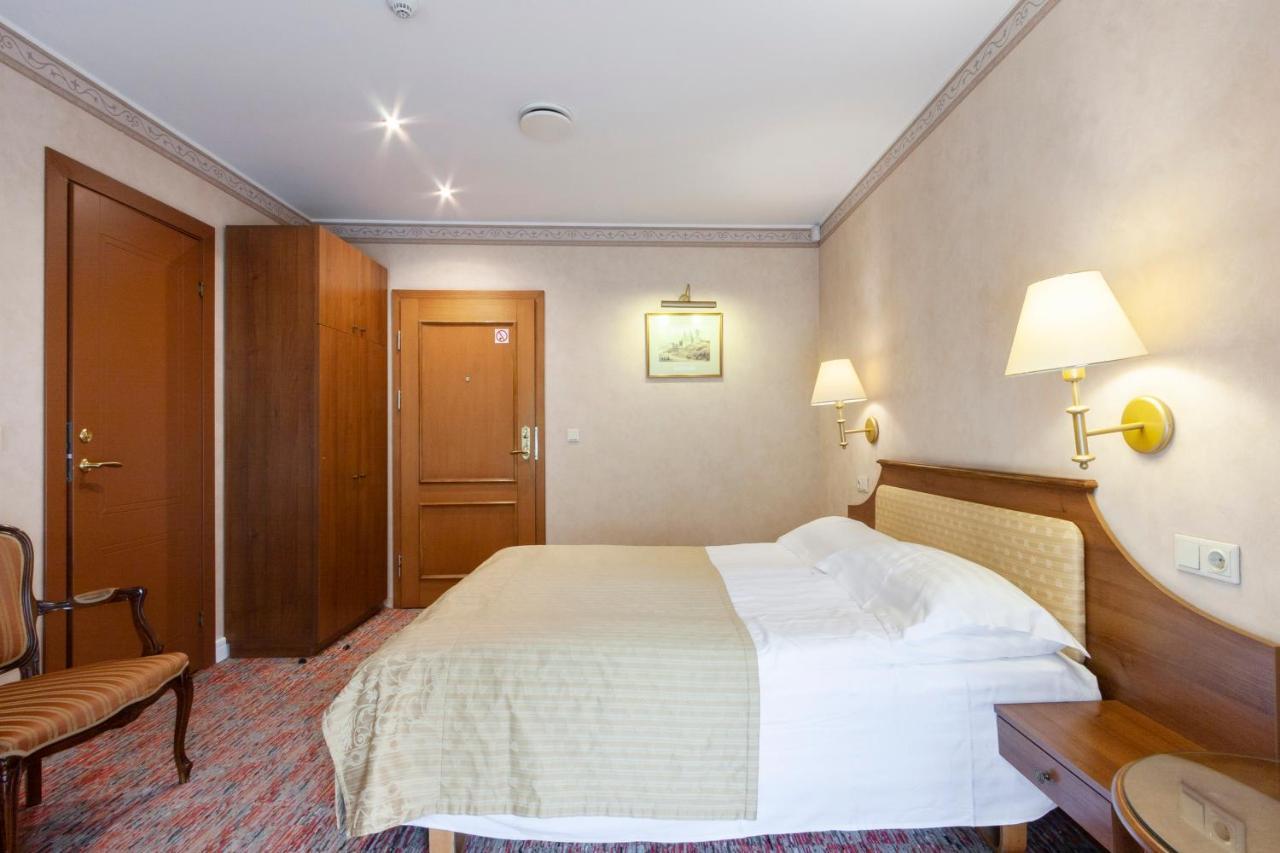 Story Inn Self Check-In Hotel Vilnius Exterior photo