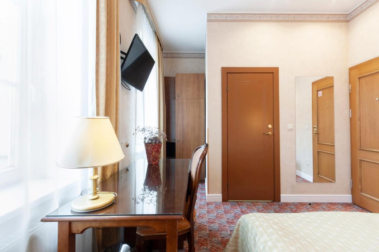Story Inn Self Check-In Hotel Vilnius Exterior photo